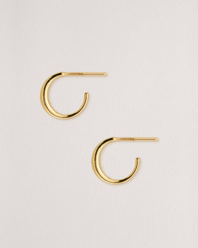 Rebecca Chaudhry 18ct Yellow Gold Tapered Crescent Hoop Earrings Pair E02-P Side