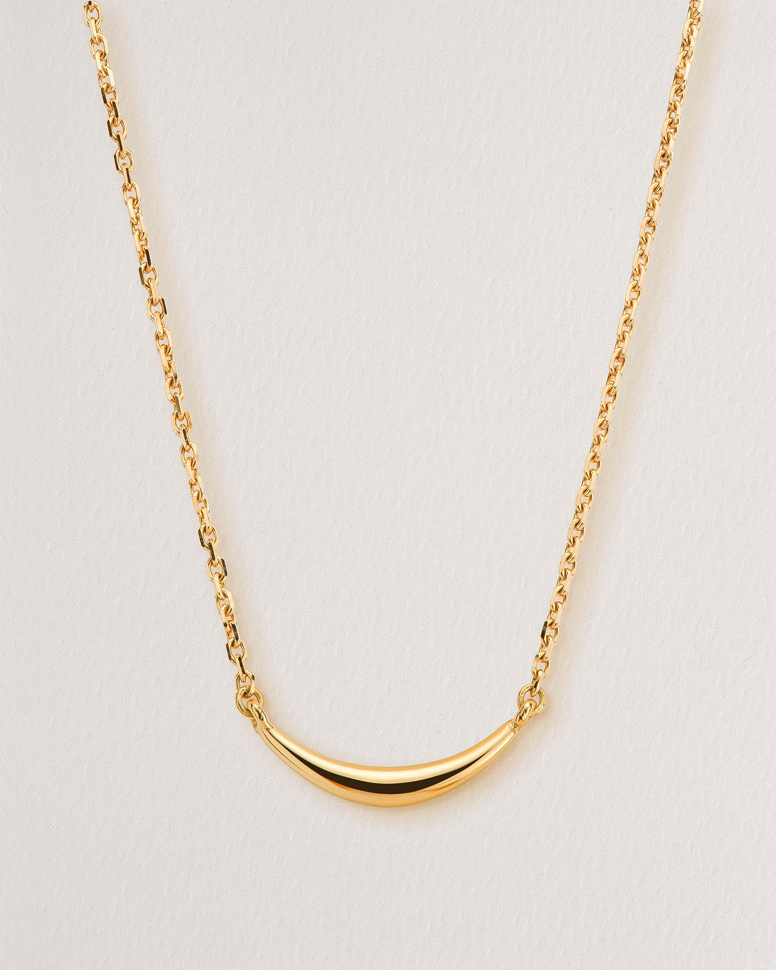 Rebecca Chaudhry 18ct Yellow Gold Tapered Crescent Moon Necklace N02 Front